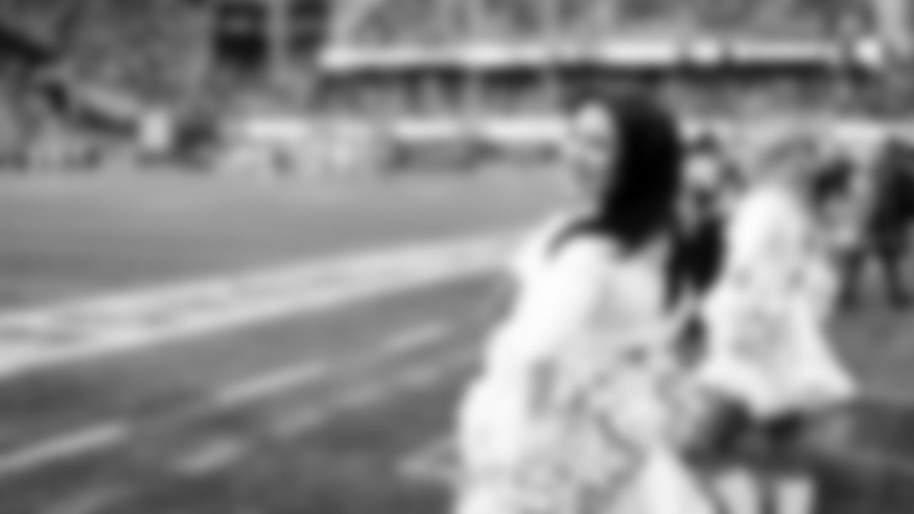 Seahawks Dancers in Week 15 on December 14th, 2025