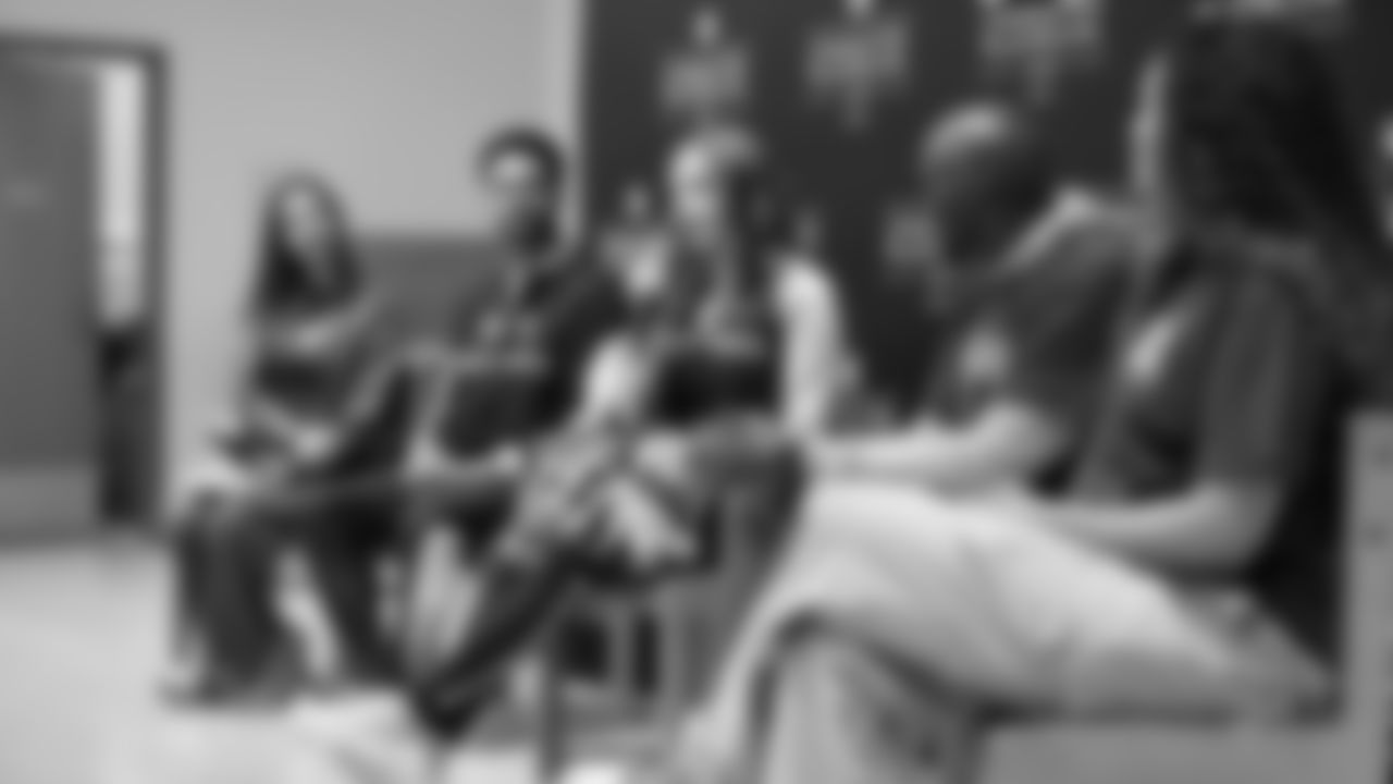 The Seahawks teamed up with EVERFI for a morning learning about mental health with students at Showalter Middle School on October 30, 2025.