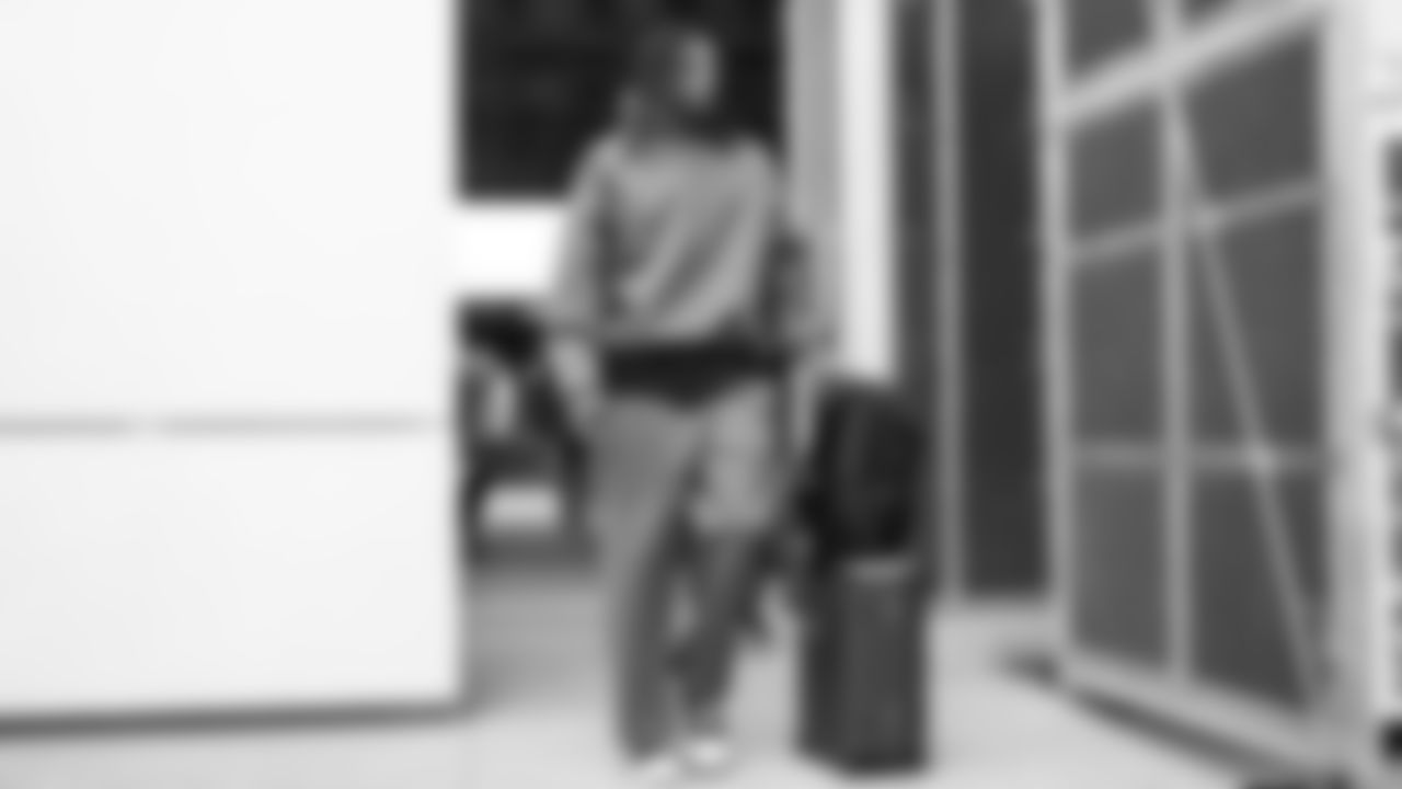 Seahawks cornerback Riq Woolen (27) departed the team hotel for the Week 18 matchup vs. the 49ers at Levi's Stadium.