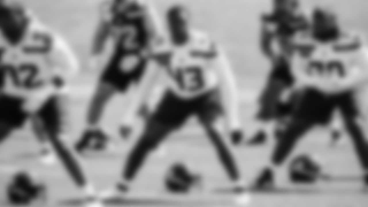 Linebacker Seth Coleman (43) practiced on day one of rookie minicamp on May 2, 2025 at the Virginia Mason Athletic Center.