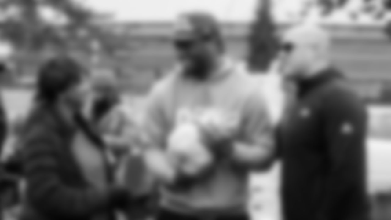 Seahawks Legend Marcus Trufant, quarterback Jalen Milroe, Blitz and the Seahawks Dancers participated in the Tacoma Police Department and Friends Thanksgiving Turkey Giveaway on November 18, 2025.