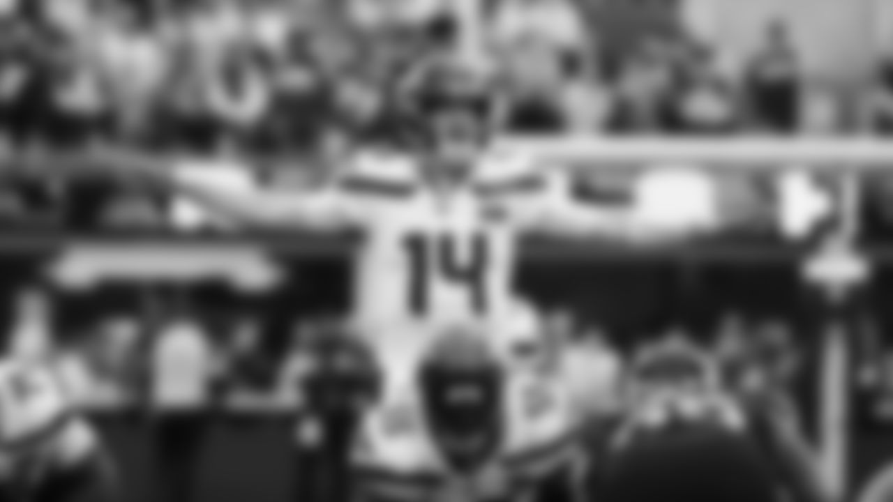 Seahawks at Rams on November 16, 2025