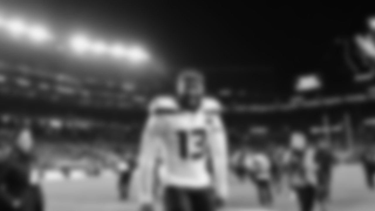 The Seahawks celebrated the win vs. the 49ers at Levi's Stadium in Week 18.