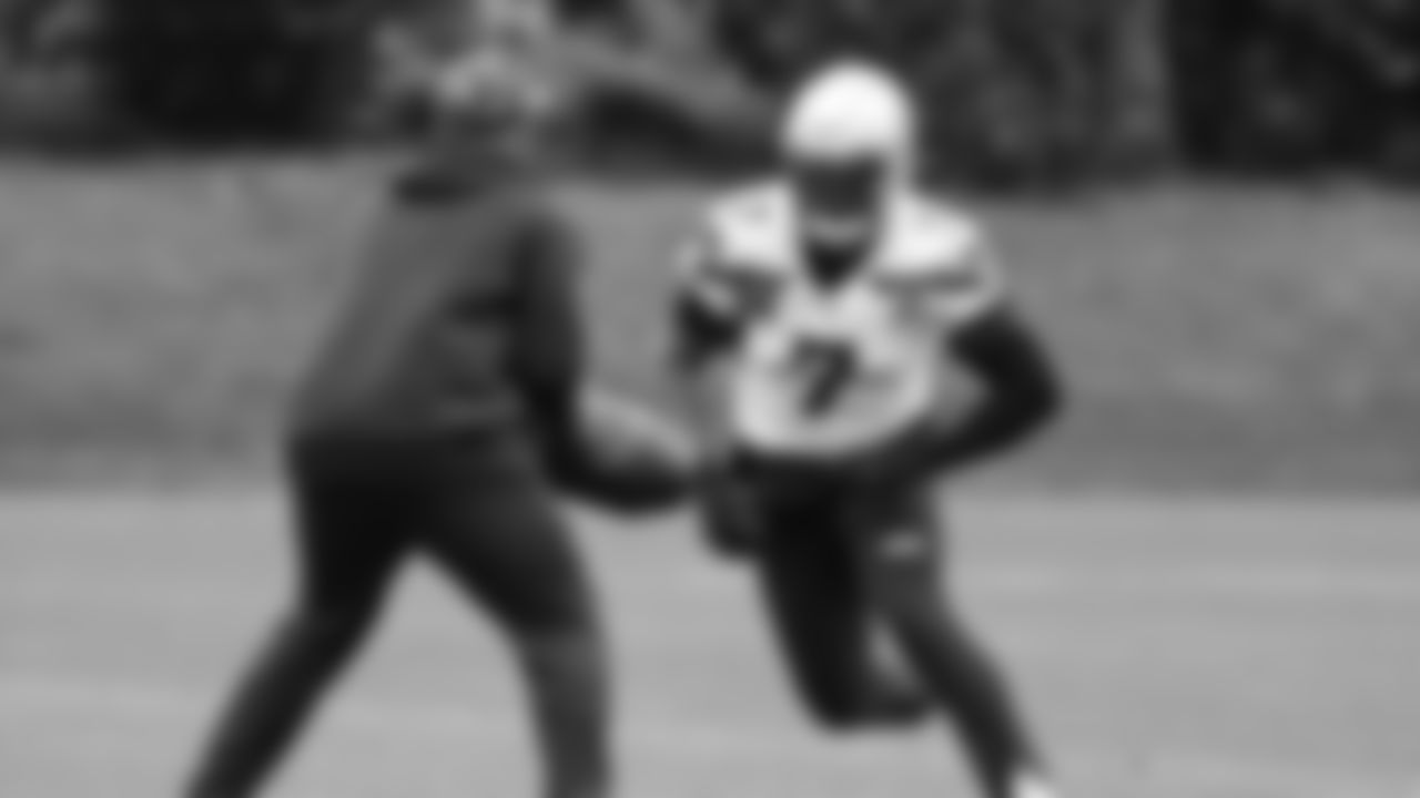 Seahawks linebacker Uchenna Nwosu (7) practiced on Thursday, October 30, 2025 at the Virginia Mason Athletic Center.