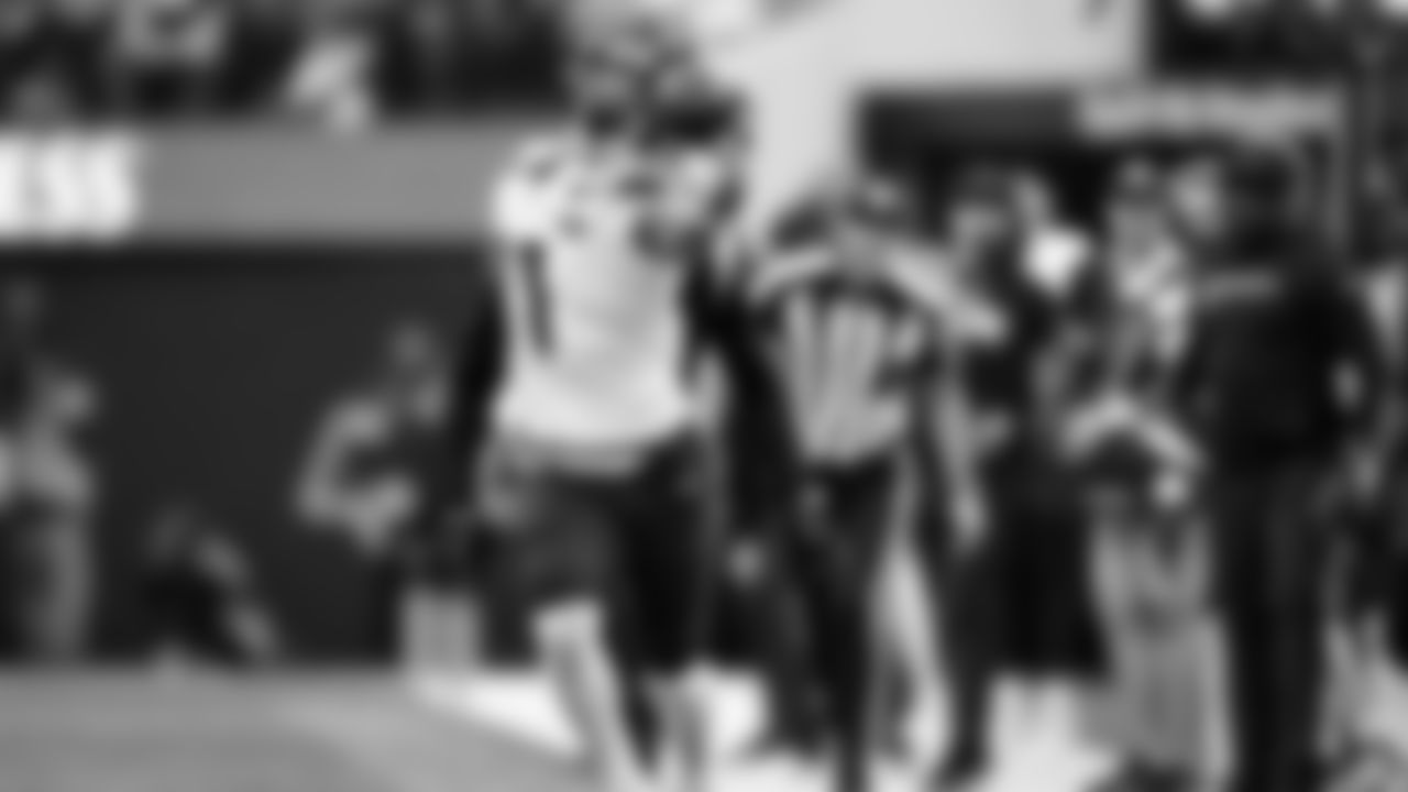 Seahawks at Rams on November 16, 2025