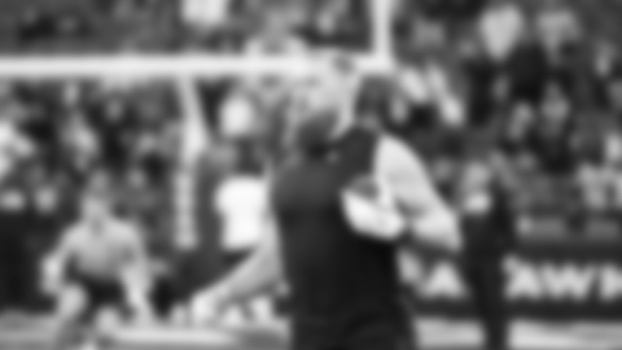 Seahawks tight end Nick Kallerup (89) warms up at Lumen Field for the NFC Championship game vs. the Los Angeles Rams on Sunday, January 25, 2026.