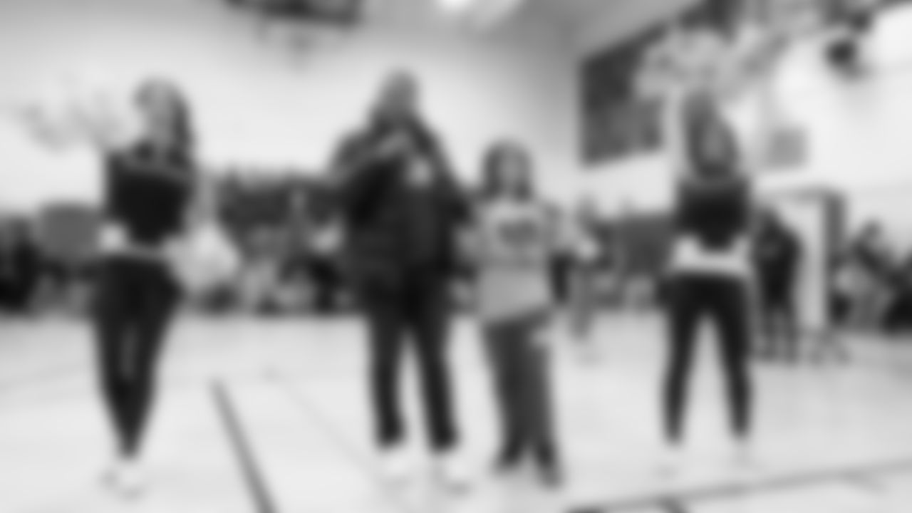 Students at Washington Middle School were surprised with a pep rally on Friday, bringing together the unique tie between sport and music. Blue Thunder, Seahawks Dancers and Legend Lofa Tatupu played a Super Bowl edition of Seahawks trivia, as well as a performance by Blue Thunder and special appearance by Seattle music legend and lead guitarist for Pearl Jam, Mike McCready.