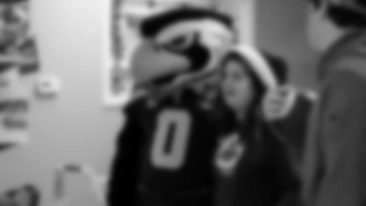 Seahawks Fullback Brady Russell, the Seahawks Dancers, and Blitz spent the day volunteering at Santa's Castle on Joint Base Lewis-McChord to celebrate the holidays and support service members and their families.