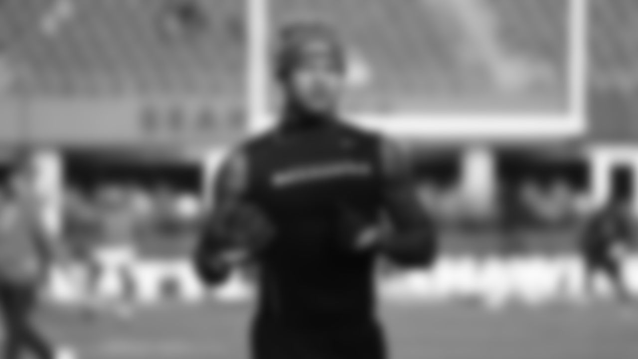 Seahawks tight end Elijah Arroyo (18) warms up at Lumen Field for the Week 10 matchup vs. the Arizona Cardinals.