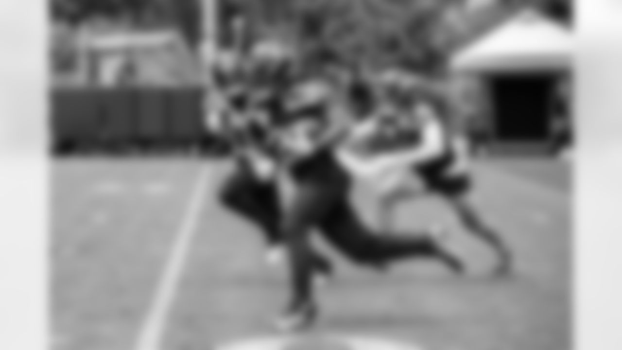 Seahawks running back Damien Martinez (22) participated in the Seahawks 2025 offseason workout program.