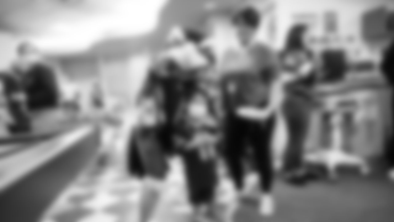 Seahawks wide receiver Rashid Shaheed visited a local children's hospital in Seattle and spent time with patients and their families in honor of the holiday season.