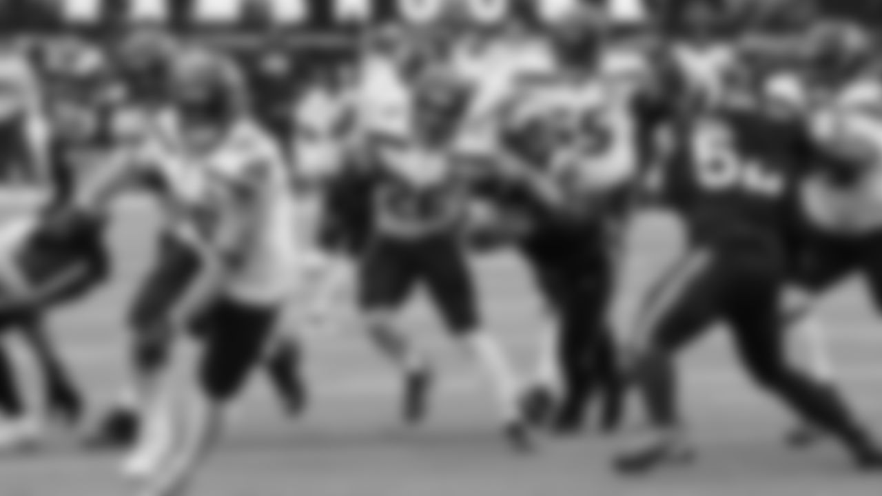 Seahawks at Rams on November 16, 2025