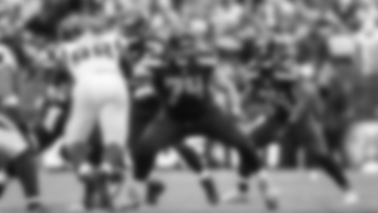 The Seahawks drafted Wisconsin guard John Moffitt with the 75th overall pick in the 3rd round of the 2011 NFL Draft.