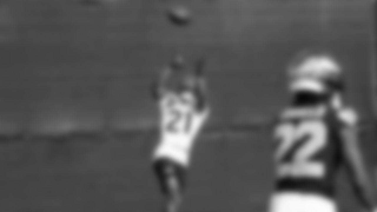 Seahawks cornerback Devon Witherspoon (21) practiced on February 5, 2026 in San Jose, California.