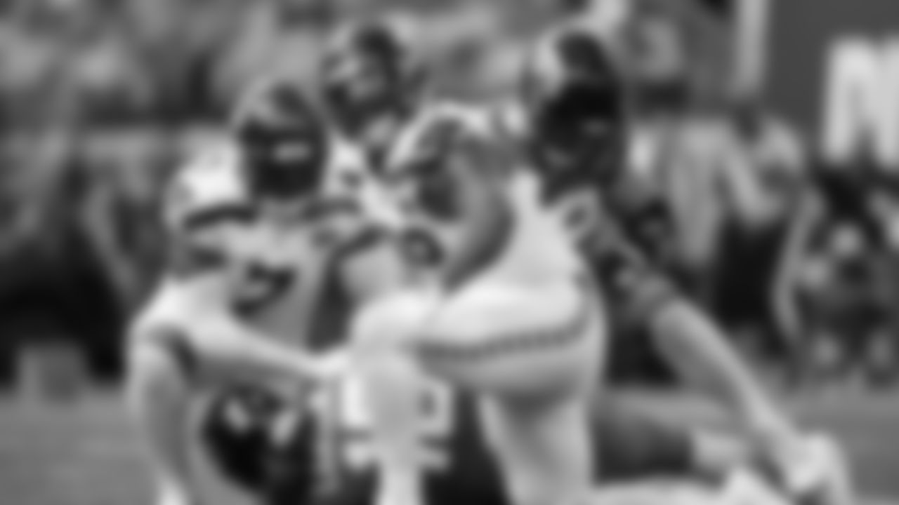 Seahawks defensive tackle Leonard Williams (99) at the Jacksonville Jaguars in Week 6.