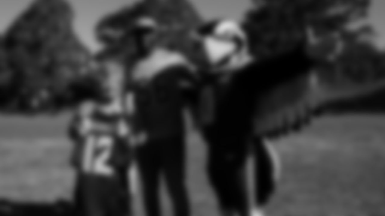 During a visit to Australia, Seahawks Legend Cliff Avril and Blitz stopped by the Kurranulla Aboriginal Corporation Community Center to play flag football and rugby alongside the Cronulla Sharks.