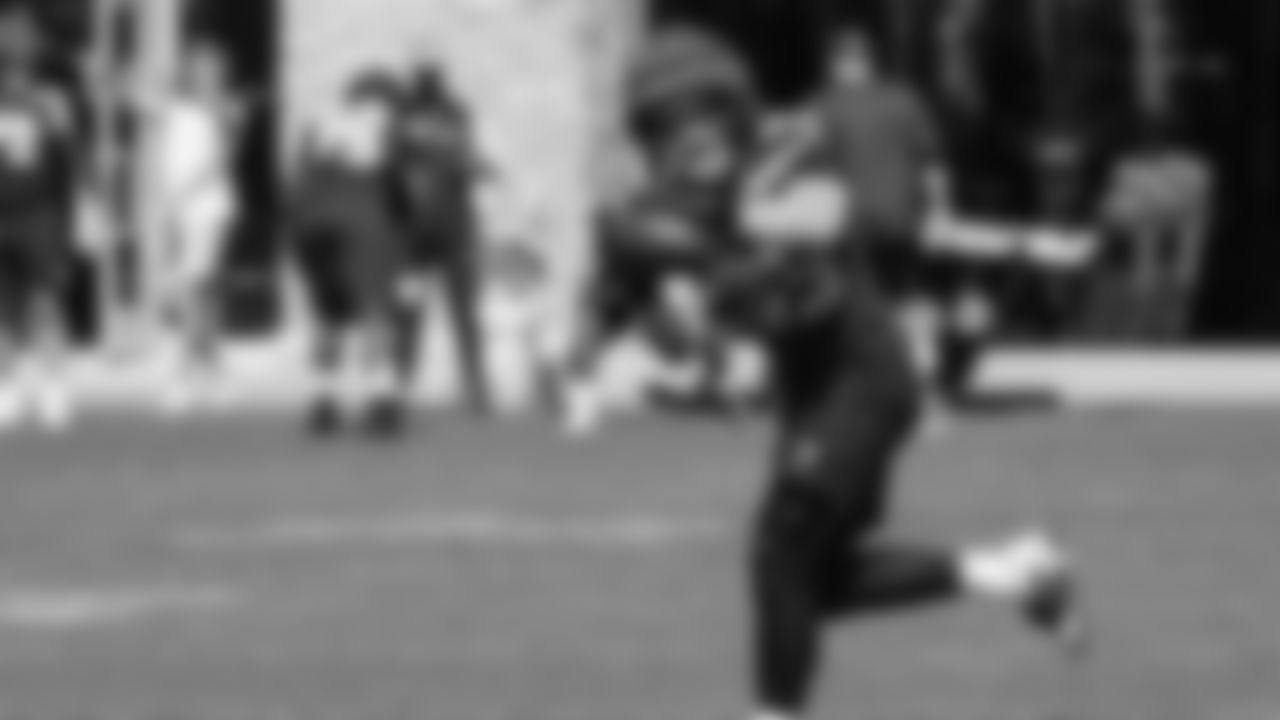 Seahawks tight end Nick Kallerup (89) practiced on Thursday, August 28, 2025 at the Virginia Mason Athletic Center.