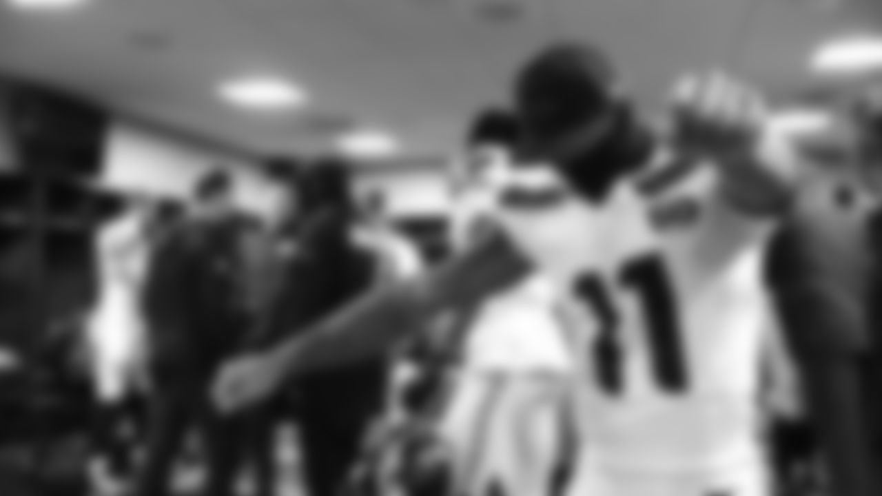 The Seahawks celebrated the 37-9 victory over the Falcons at Mercdes-Benz Stadium.