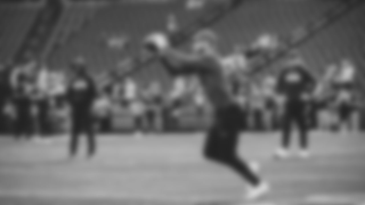 Seahawks wide receiver Cooper Kupp (10) warms up at Lumen Field for the Week 5 matchup vs. the Tampa Bay Buccaneers.