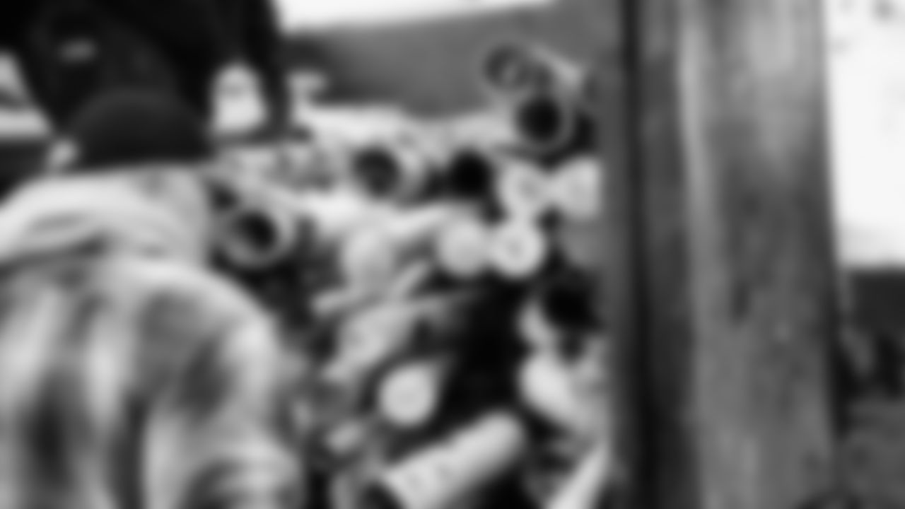 The Seahawks and Legend Norm Johnson spent the day volunteering at a farm in Snohomish County on January 8, 2026.