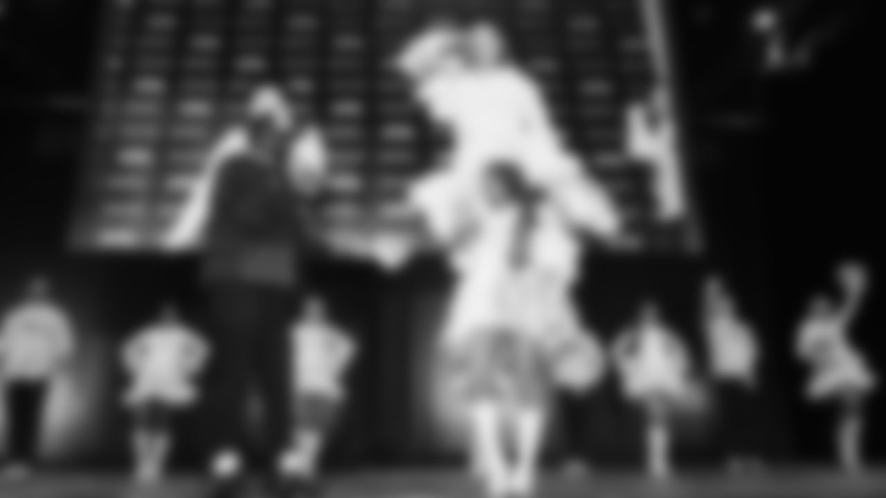 Miranda being interviewed as the Dancer of the Day by Gee Scott in Ticketmaster Tailgate.