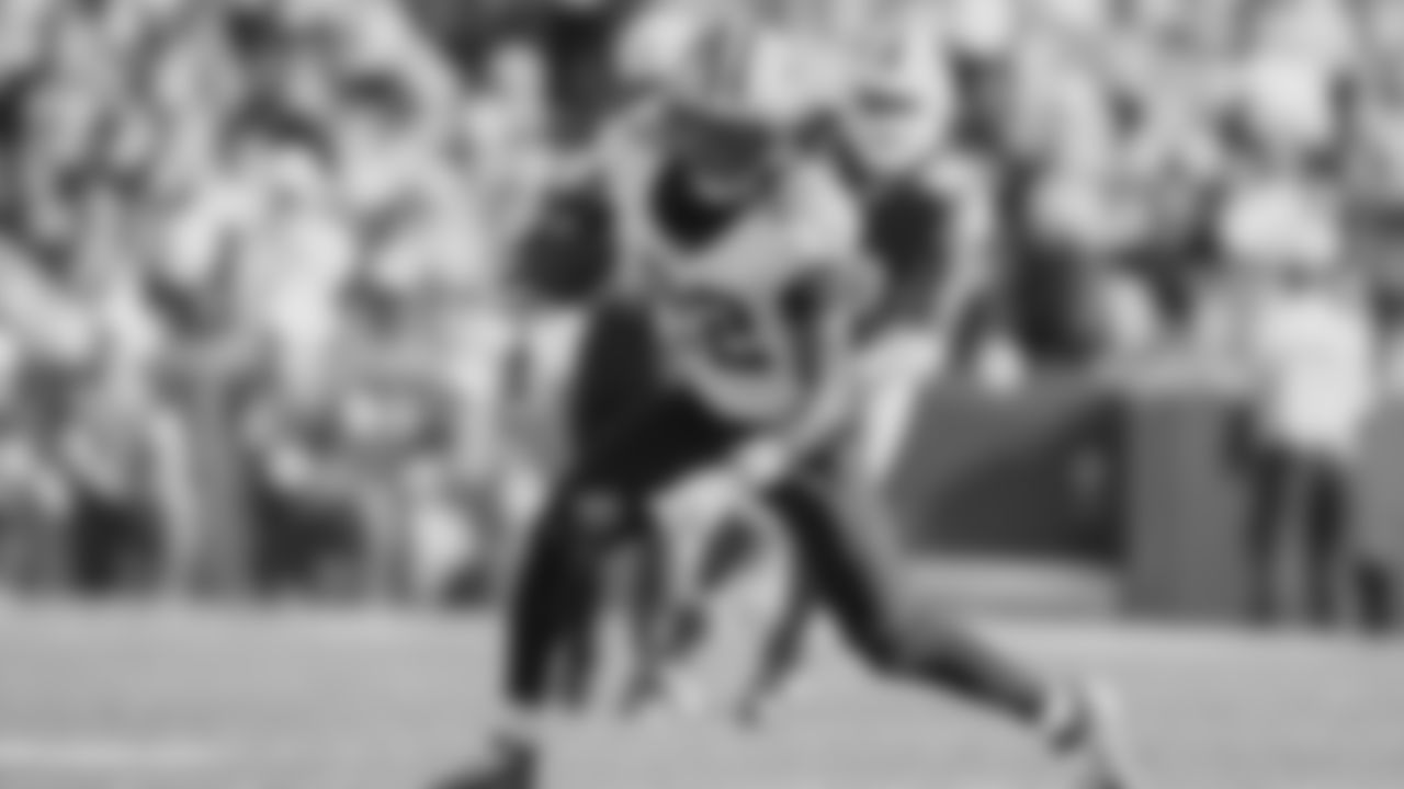 New Orleans Saints wide receiver Rashid Shaheed (22) carries against the Buffalo Bills in the second half of an NFL football game, Sunday, Sept. 28, 2025, in Orchard Park, N.Y. (AP Photo/Sue Ogrocki)