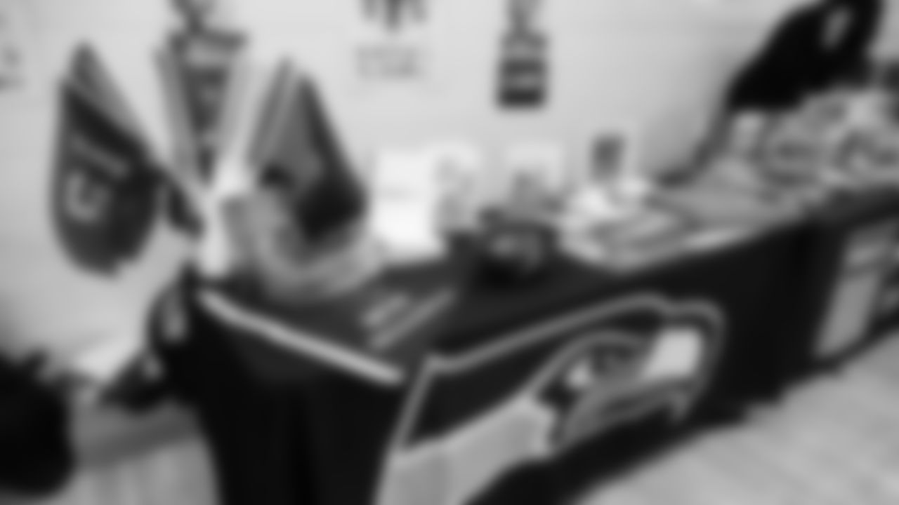 The Seahawks visited Sanislo Elementary on January 14, 2026 as part of the 12-Pages Reading Program.