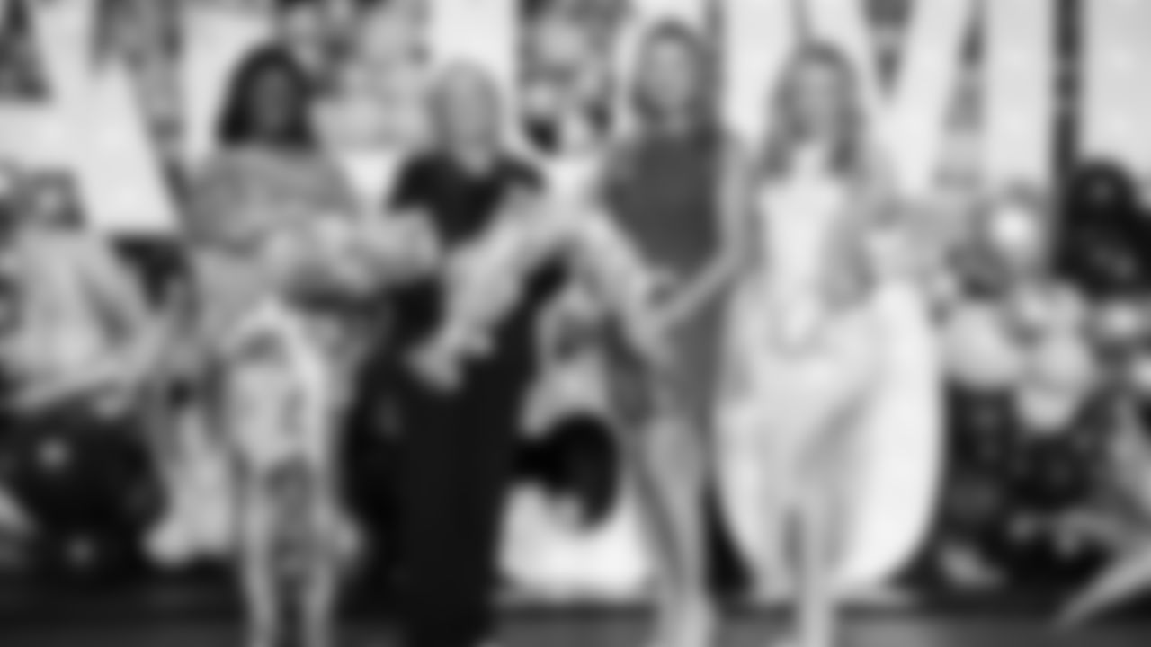 On Friday, October 3rd, The Seahawks Dancers hosted a Sea Gals/Seahawks Dancers reunion at Lumen Field to celebrate their 50th season.