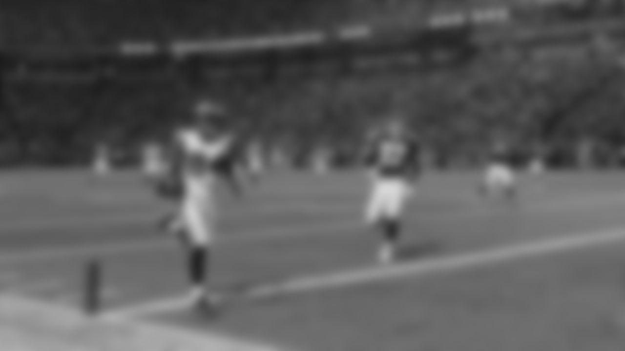 WR Bobby Engram 2001-2008