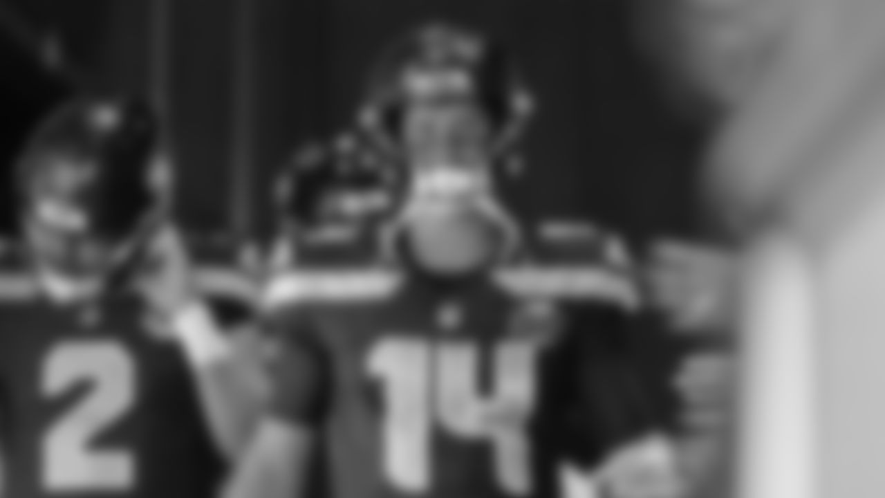 Seahawks quarterback Sam Darnold (14) vs. the San Francisco 49ers in Week 1.