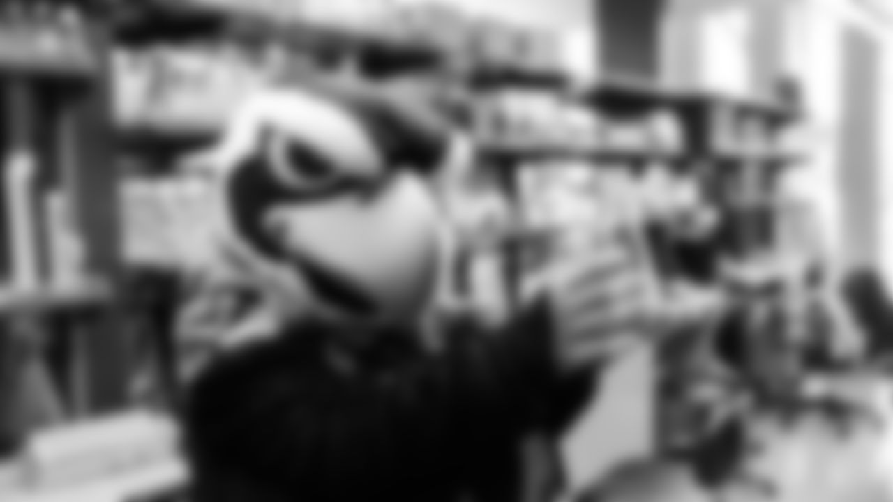 Dr. Nora Disis was honored as the Seahawks' Delta Community Captain on November 20, 2025.