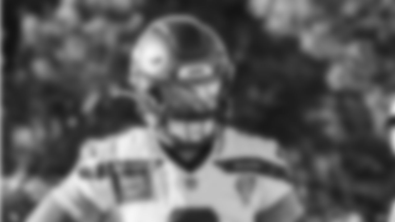 Seahawks running back Kenneth Walker III (9) practiced on Wednesday, November 19 at the Virginia Mason Athletic Center.