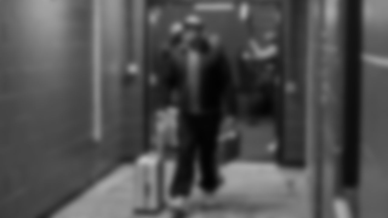 Seahawks defensive coordinator Aden Durde arrived at Northwest Stadium for the Sunday Night Football matchup at the Washington Commanders in Week 9.