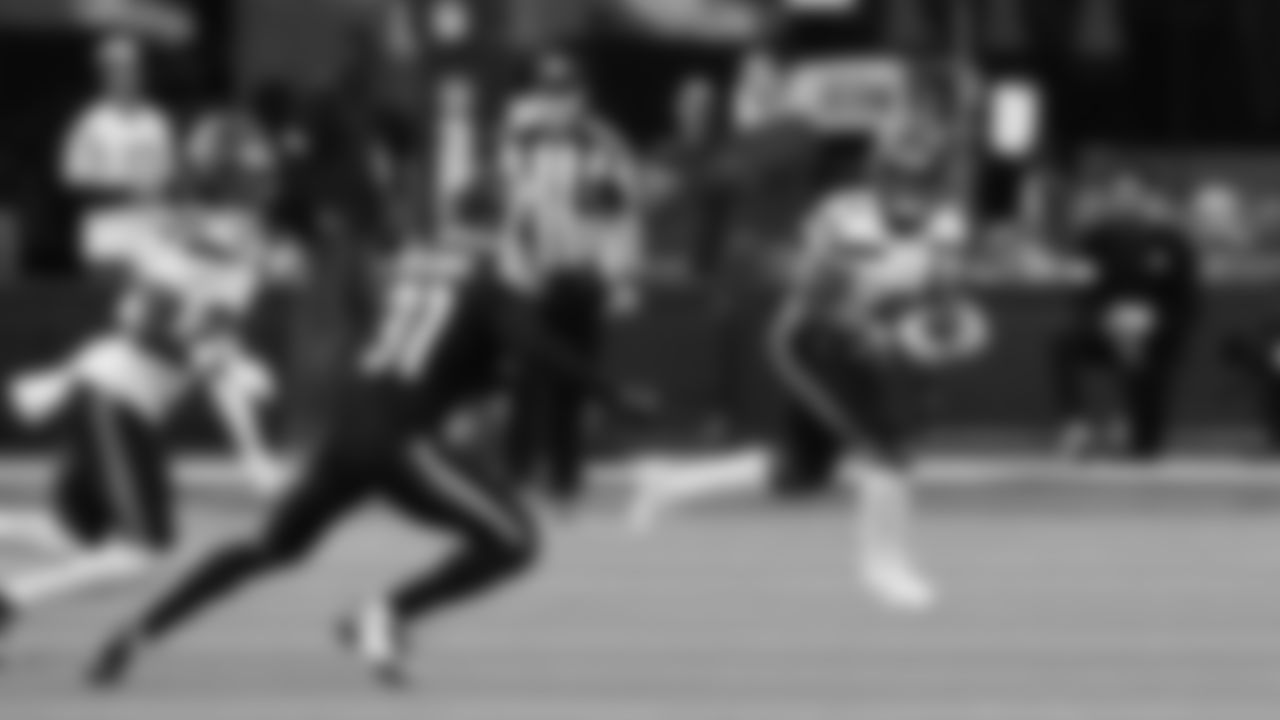 Seahawks at Rams on November 16, 2025