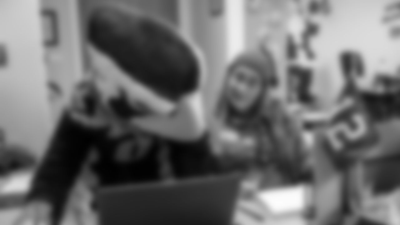 Seahawks Fullback Brady Russell, the Seahawks Dancers, and Blitz spent the day volunteering at Santa's Castle on Joint Base Lewis-McChord to celebrate the holidays and support service members and their families.