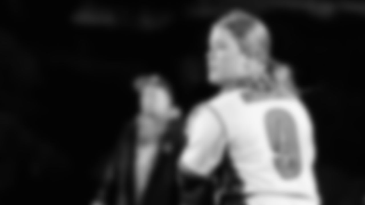 The Seahawks visited Everett Memorial Stadium on Wednesday, January 7, 2026 with Seahawks Legend Garry Gilliam for the third Girls Flag Takeover of the season featuring varsity games between Ferndale High School vs. Monroe High School and Squalicum High School vs. Jackson High School.