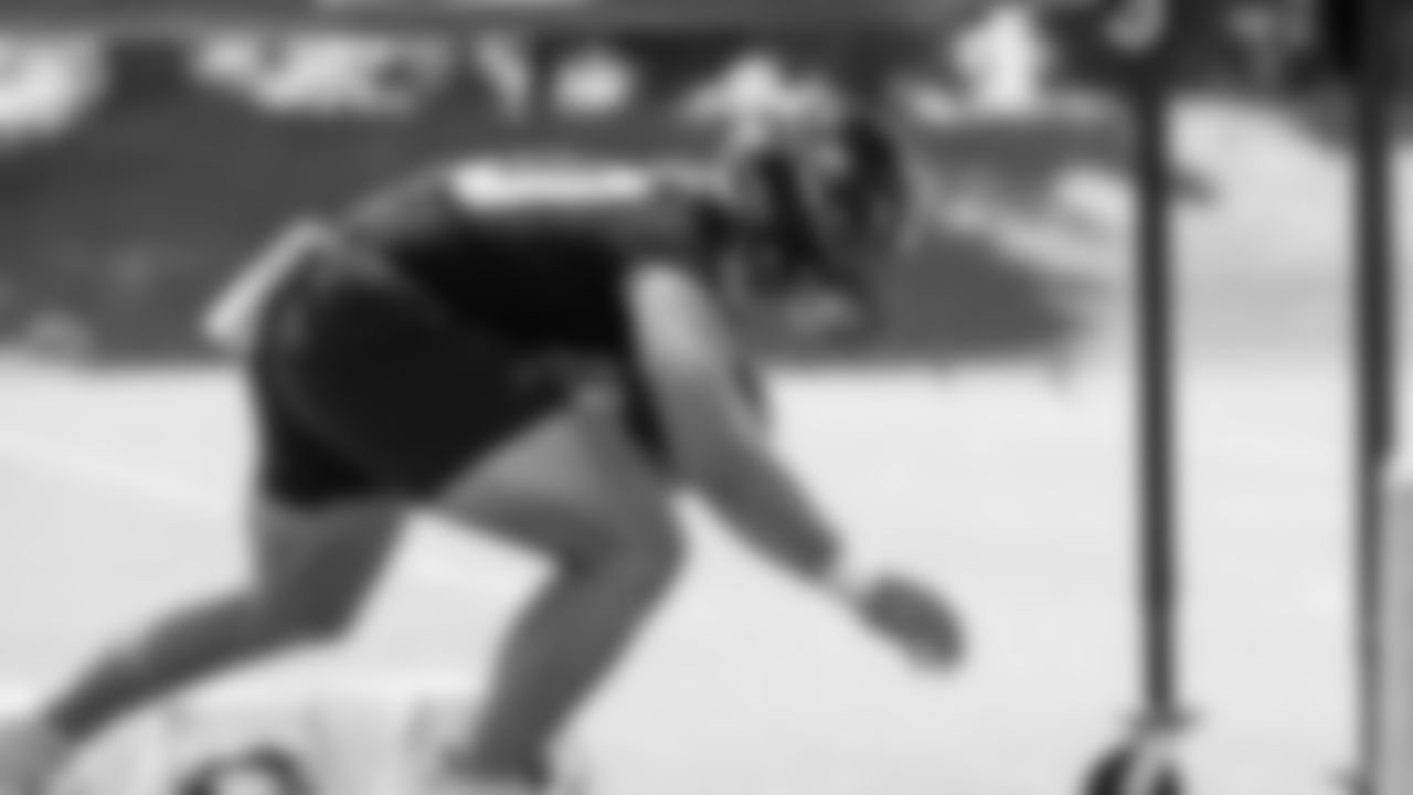 Seahawks fullback Robbie Ouzts (40) participated in a workout on day one of minicamp on Tuesday, June 10, 2025 at the Virginia Mason Athletic Center.