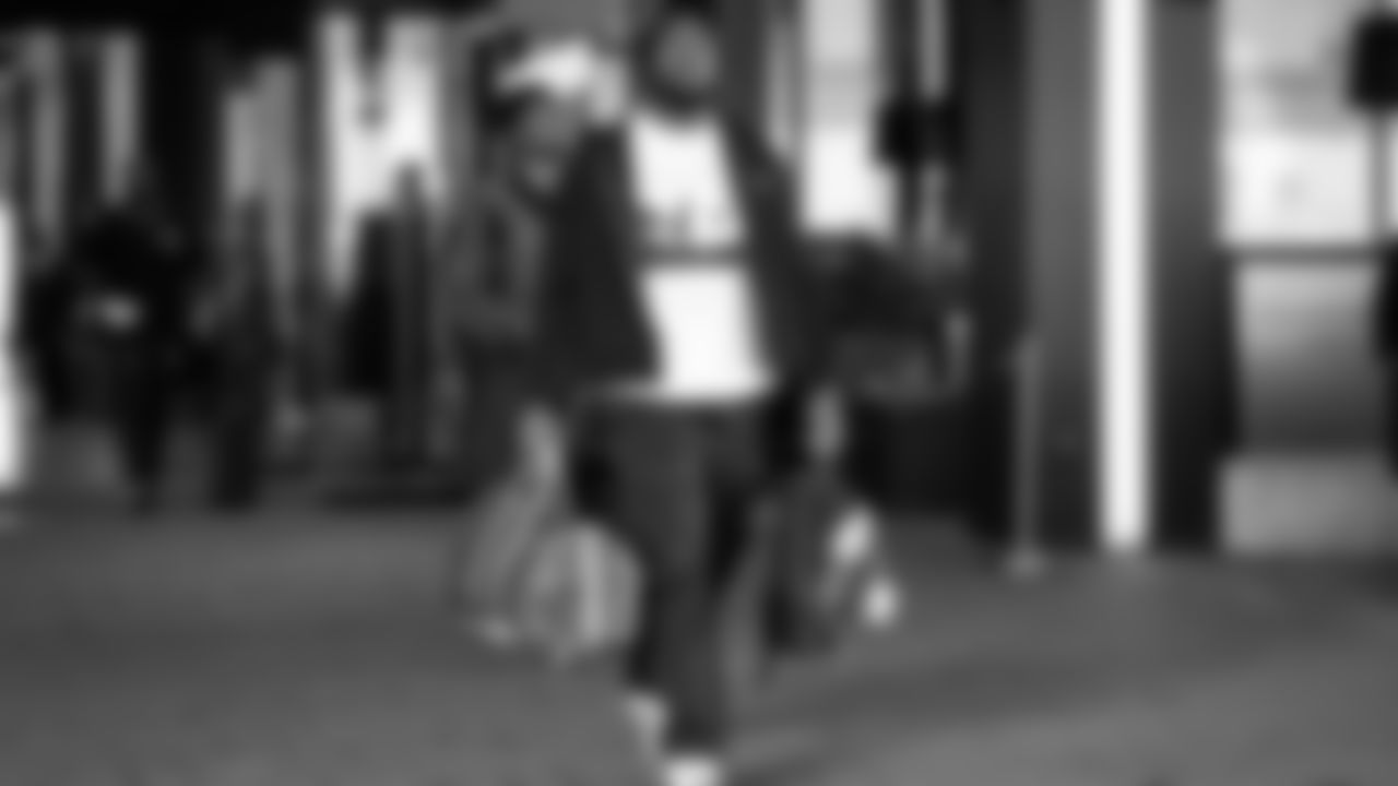 Seahawks tackle Charles Cross (67) departed the team hotel for the Week 12 matchup vs. the Titans at Nissan Stadium in Nashville, Tennessee.