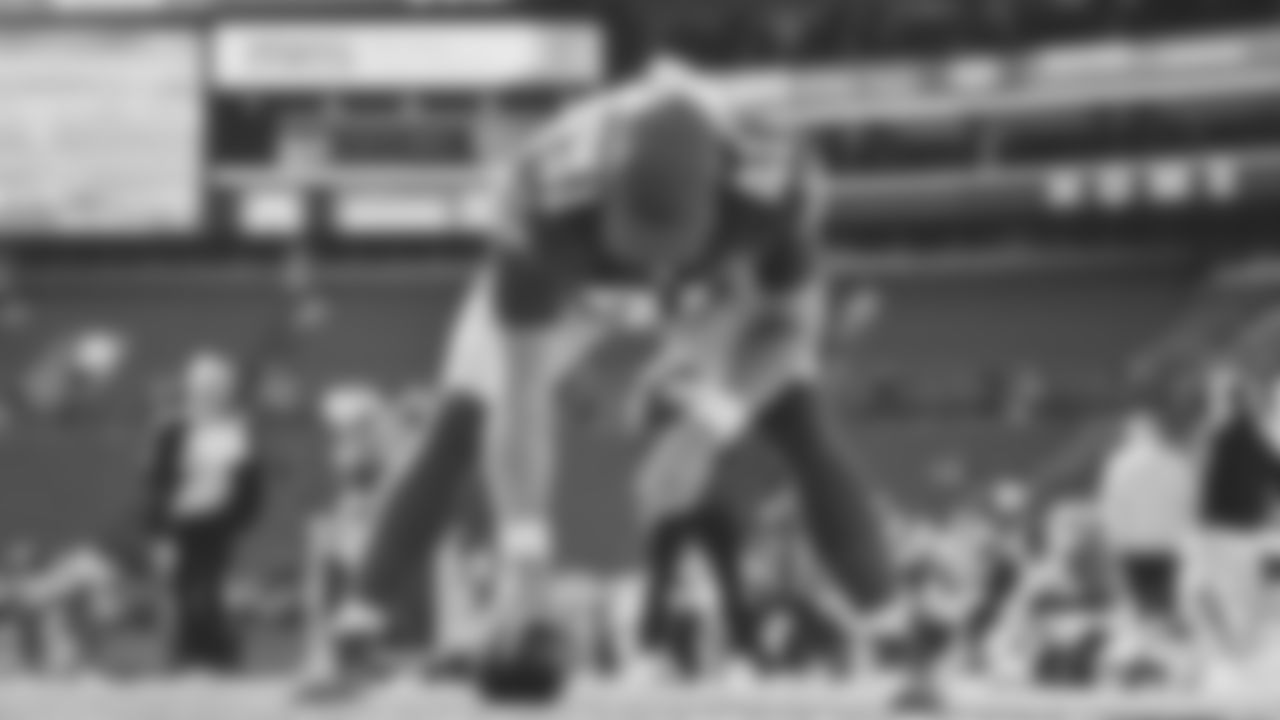 Seahawks long snapper Chris Stoll (41) warms up at Lumen Field for the Week 5 matchup vs. the Tampa Bay Buccaneers.