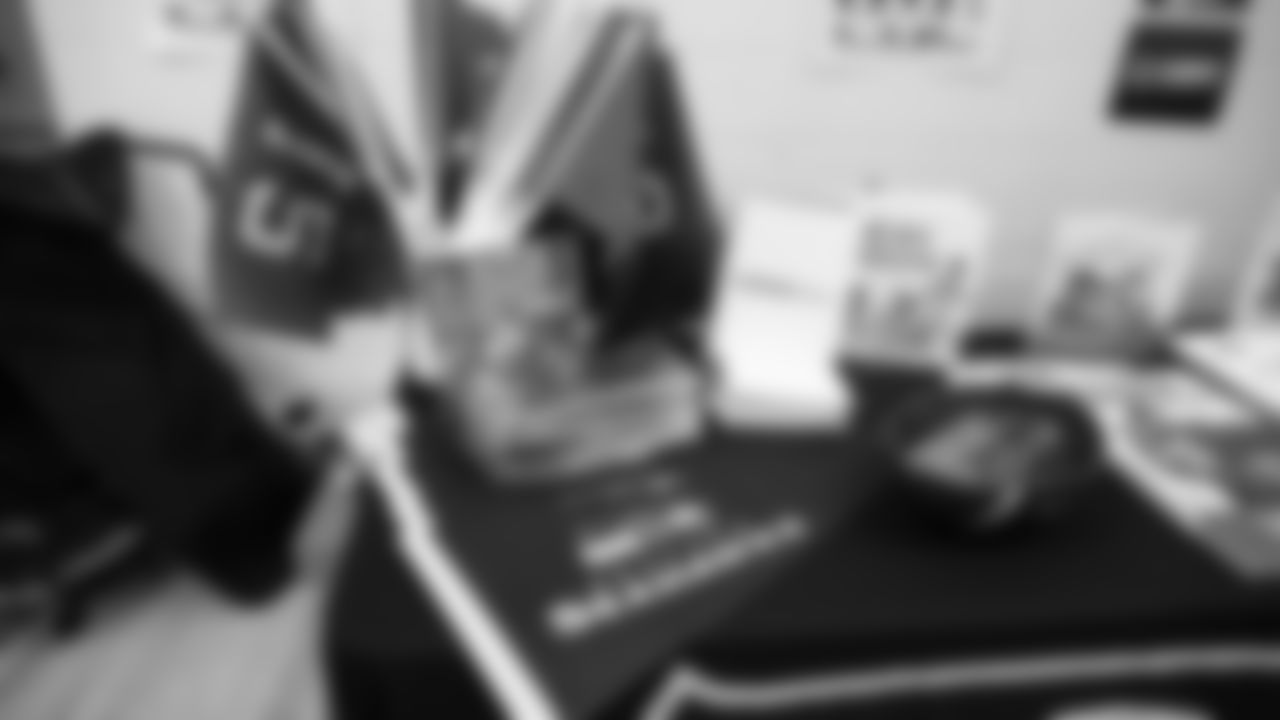 The Seahawks visited Sanislo Elementary on January 14, 2026 as part of the 12-Pages Reading Program.