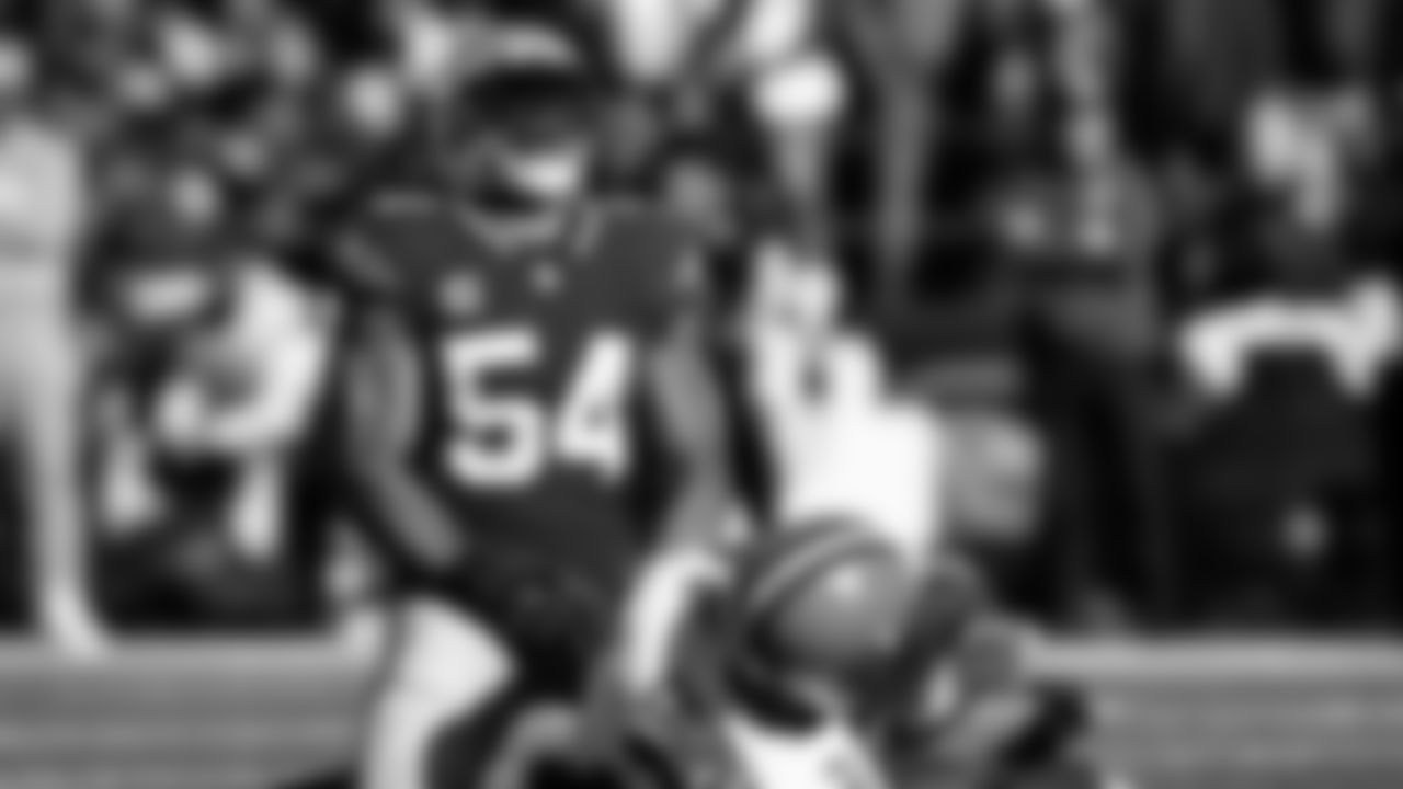 LB Bobby Wagner (54)