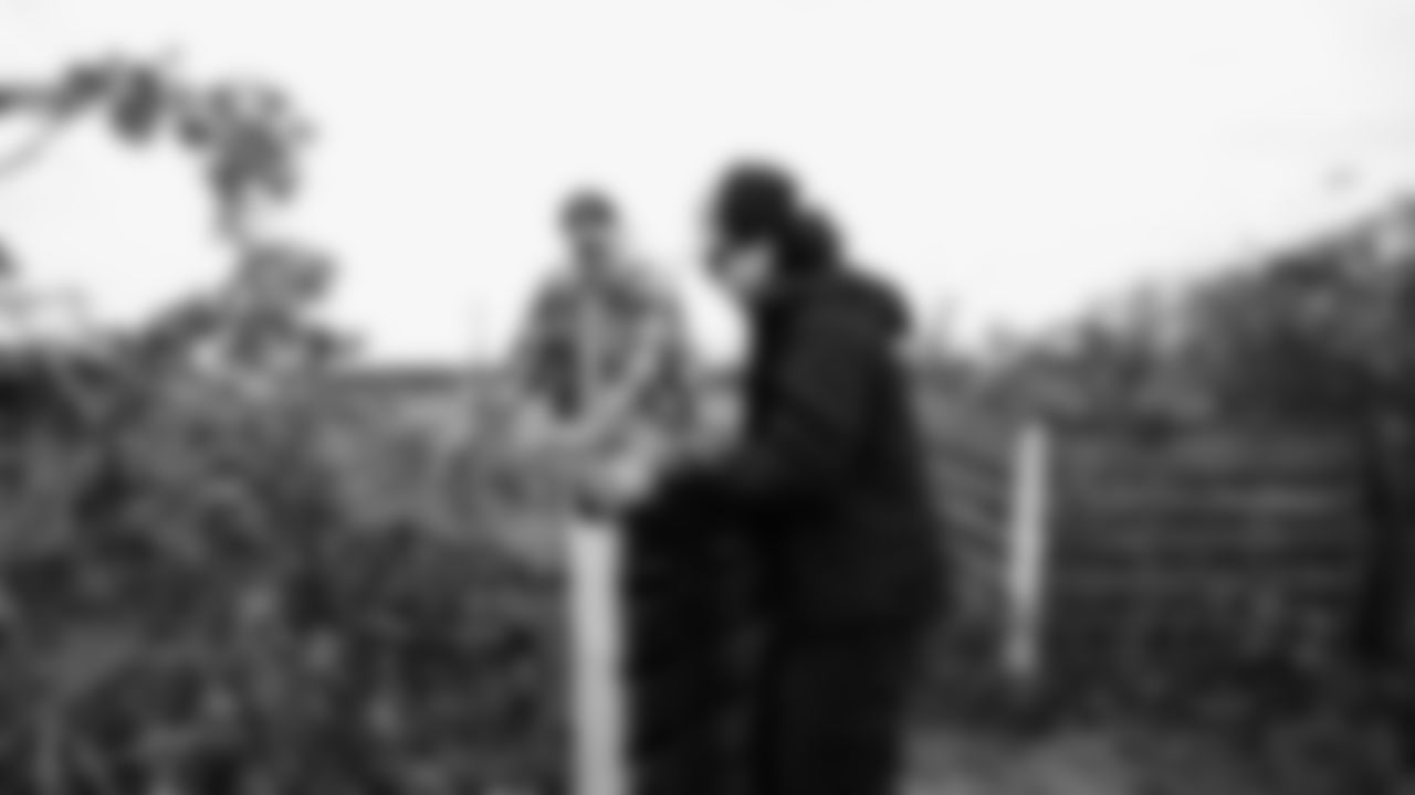 The Seahawks and Legend Norm Johnson spent the day volunteering at a farm in Snohomish County on January 8, 2026.