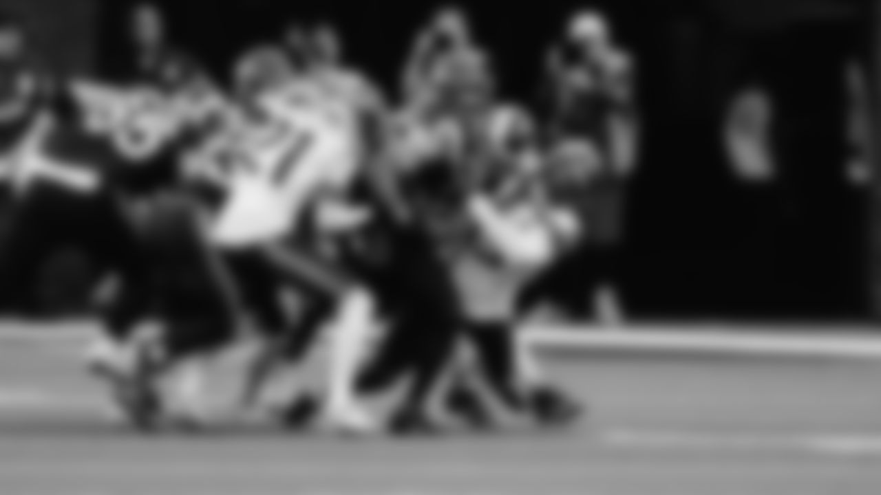 Seahawks linebacker Ernest Jones IV (13) at the Los Angeles Rams in Week 11.