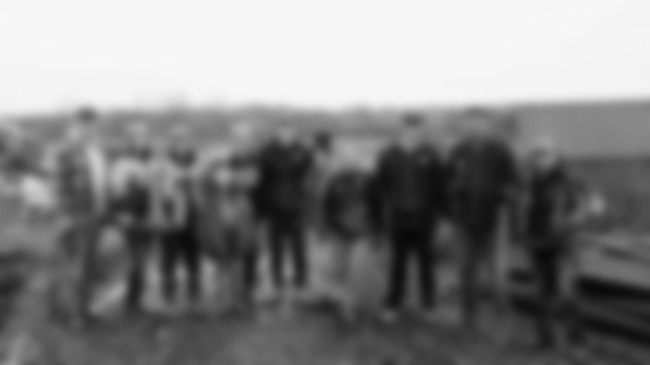 The Seahawks and Legend Norm Johnson spent the day volunteering at a farm in Snohomish County on January 8, 2026.