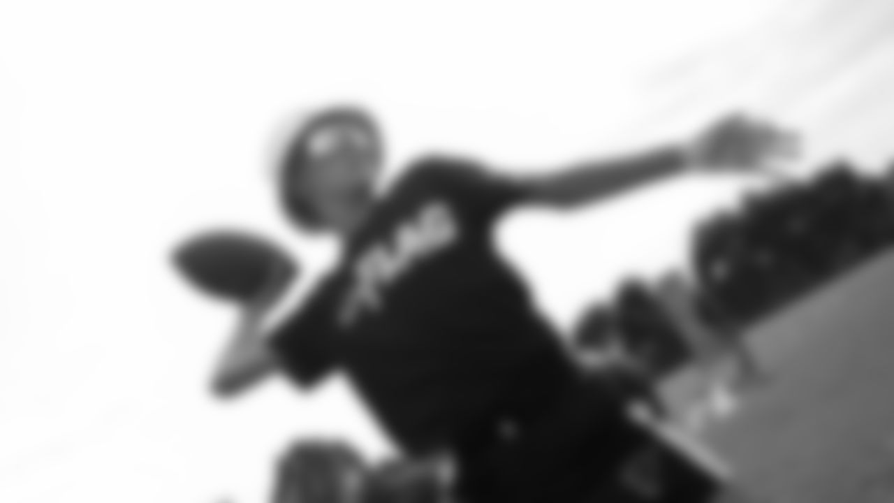 The Seahawks hosted a Seahawks Flag Football camp in Sydney, Australia where local kids had the opportunity to compete alongside Seahawks Legend Cliff Avril.