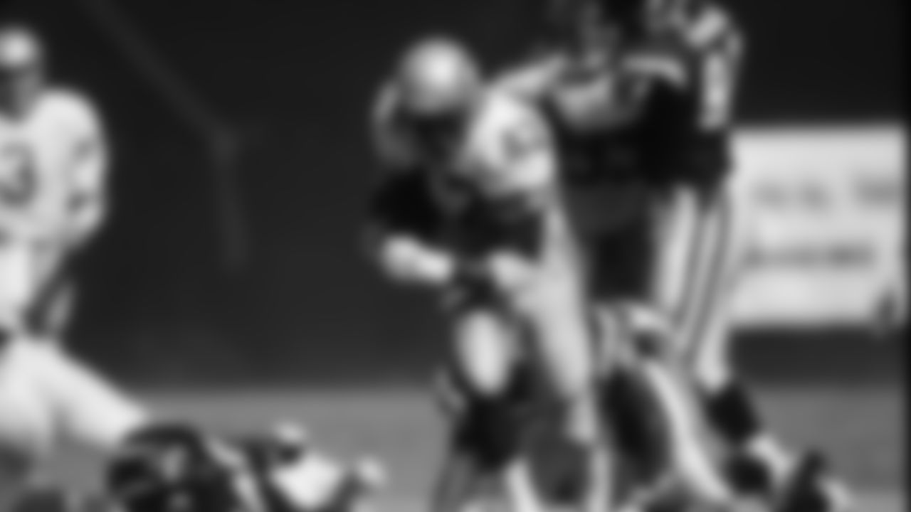 RB Chris Warren 1990-1997
