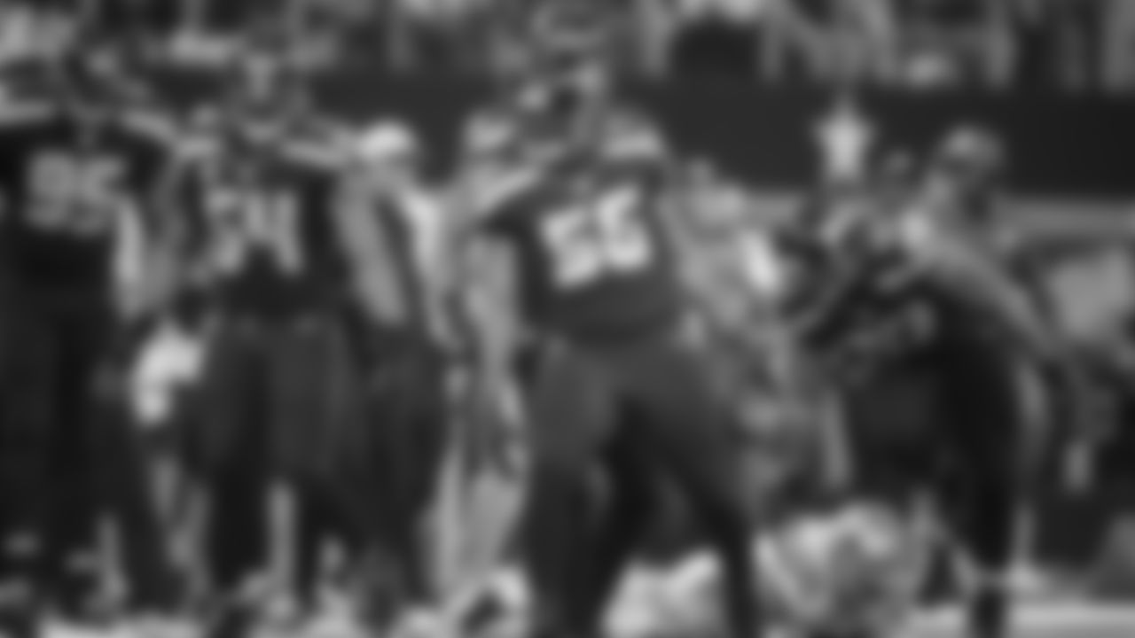 DE Cliff Avril 2013-2017