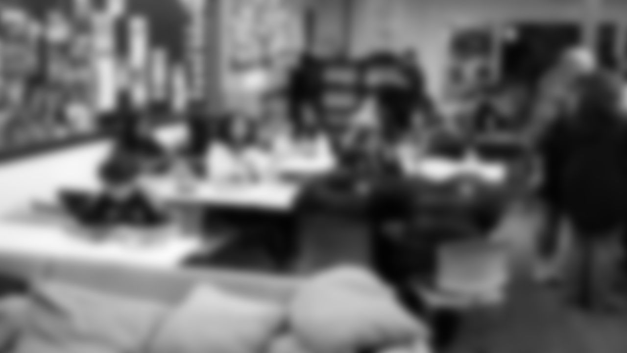 The Game Changers Program celebrated the completion of the program with a night of fun and games with Seahawks Legend Garry Gilliam on November 7, 2025.