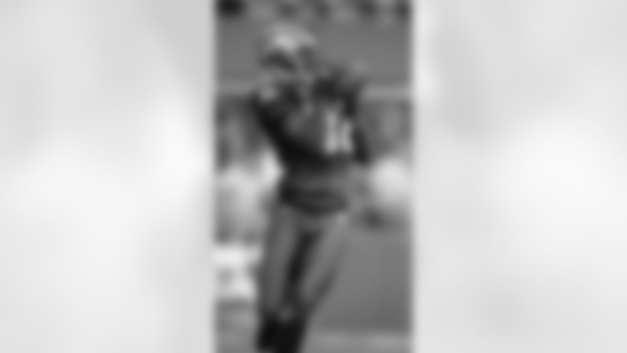 WR Darrell Jackson 2000-2006