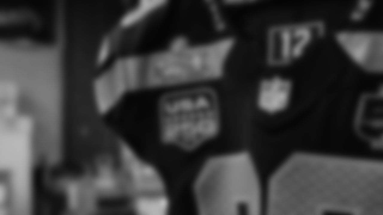 The Seahawks will wear their college navy jerseys vs. the New England Patriots in Super Bowl LX. The jersey features three patches including one to celebrate the Seahawks 50th season, one honoring the 250th anniversary of the United States and the Super Bowl LX logo.